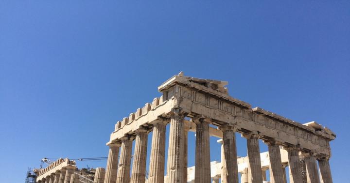 Paglalarawan ng Parthenon.  Parthenon ng sinaunang Greece.  Pagpapanumbalik ng colonnade ng templo