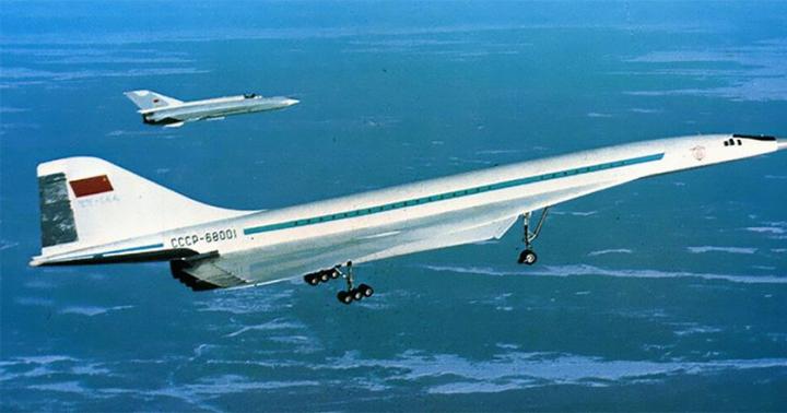 Historia e avionëve Tu 144