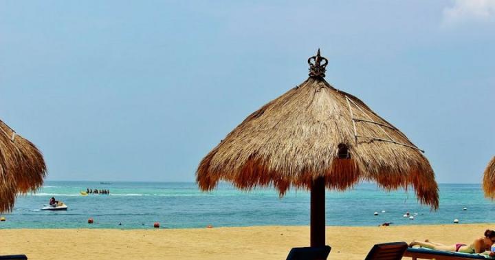 Where better to relax in Bali: an overview of resorts, beaches, surfing spots